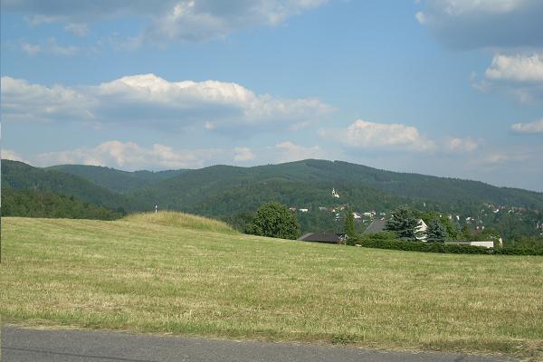 ulov vrch - pohled z Radic (kaplika na Horsk)