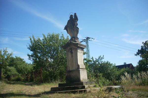 Pomn�k u Vratislavic