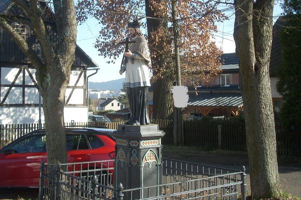 Pomn�k v Jablonci n.N