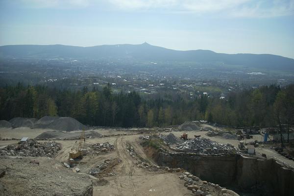 Nad �ulov�m lomem