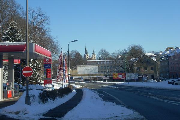 Kostel na Mal�m n�m�st� - pohled z Chrastavsk�