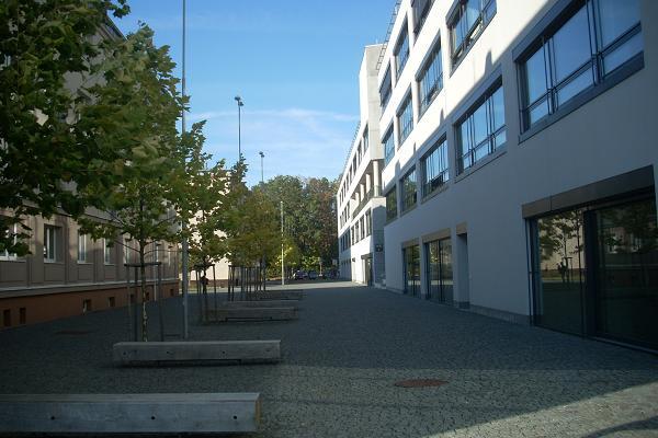 Technick� univerzita