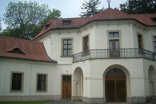 Pavilon u Vojt�ky