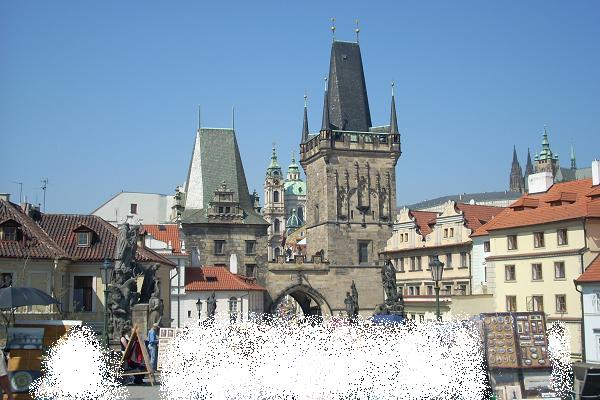 Malostransk� Mosteck� v� (v pozad� Pra�sk� hrad)