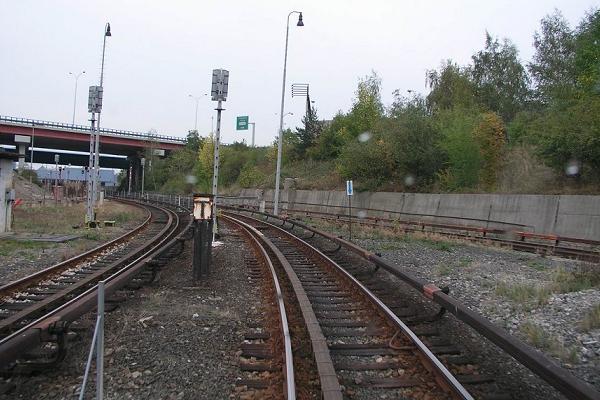 koleje ze stanice do depa (pod d�lnic�)